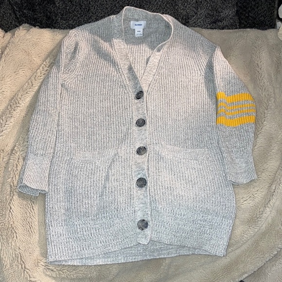 🔹4 for $30 Old Navy Button Up Cardigan, Girls Medium - Picture 1 of 5